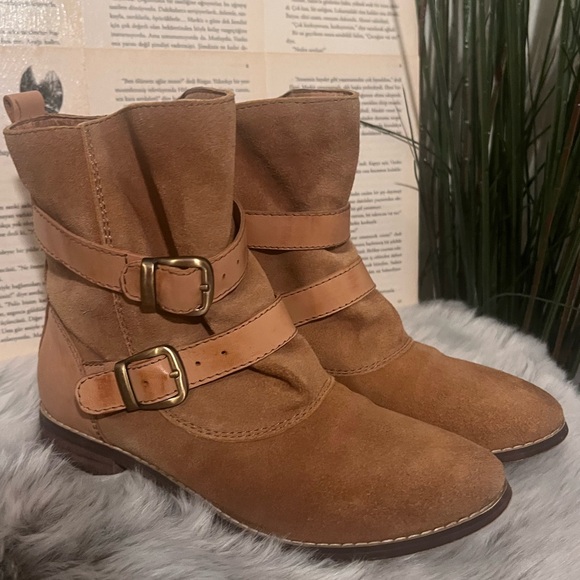 VINTAGE HERMES SUEDE BOOTIES 🔥🔥🔥 - Picture 1 of 10